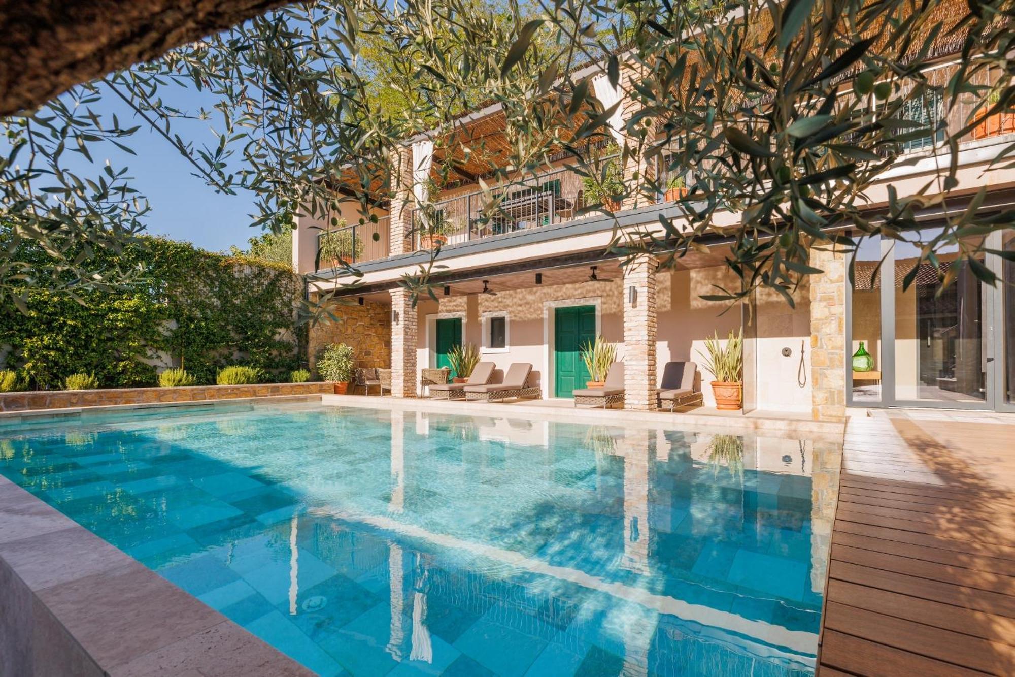Vila Robida & Spa Crni Kal Exterior photo